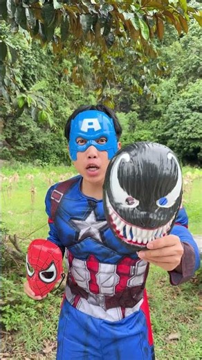 Captain America Help Spiderman Choose Mark