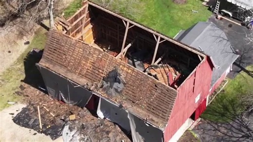Mequon barn roof collapse, 7 injured