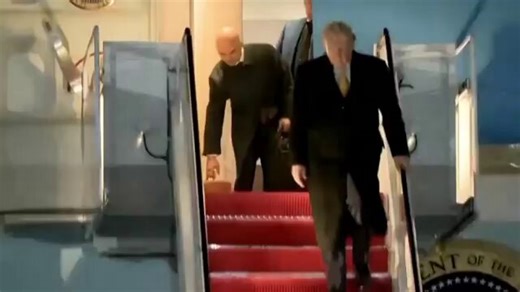 🚨BREAKING: Democrats are SCRAMBLING after new poll shows Republicans leading Democrats on the economy (+6), tariffs (+2), immigration (+11), and border security (+28)Most popular president in history.