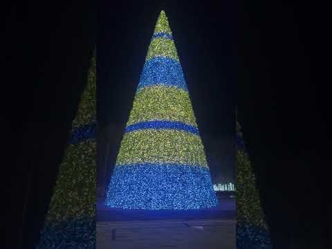 70 foot pixel tree