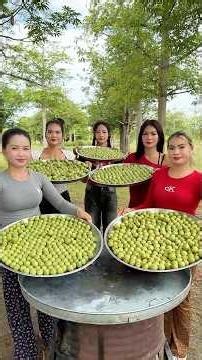 Cooking yummy fresh wild fruit to make jelly recipe