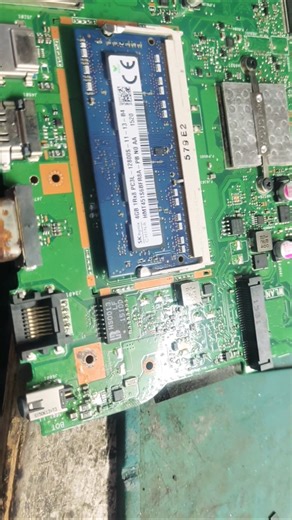 Asus Laptop Motherboard 19volt Bypass #fixing #repairshorts #startfixing #repair #fixingsolutions