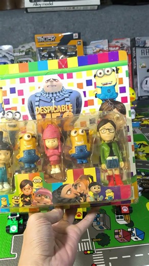 Edith, Agnes, Margo & Minions 💜💛😄 Funny Family Adventure