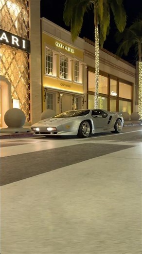 Ultra Rare 1 of 1 Silver Vector W8 Spotted on Rodeo Drive 🤯 #carspotting