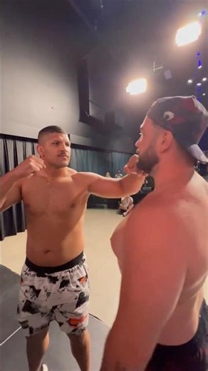 Clima quente na encarada entre Louie Sutherland e José Montanha 🔥 #UFCVegas120