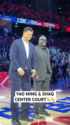 What a legendary moment to open last season 🤝