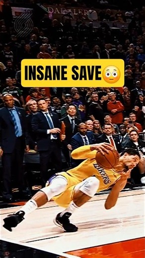 HOW did Josh Hart keep THIS in?😮