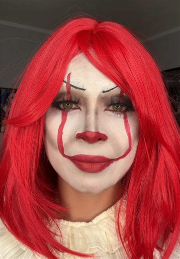 Pennywise the Dancing Clown — Iconic Georgie Scene Dialogue