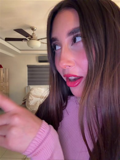 Ayuda a Escoger el Outfit de Odette