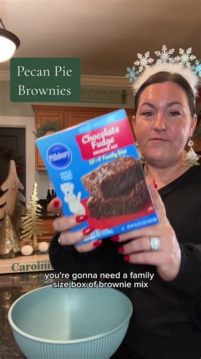 This pecan pie brownie recipe is always a huge hit when I ACTUALLY share them! An easy holiday dessert perfect for any occasion 🎄