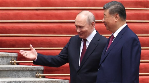 Putin receives red carpet welcome, 21-gun salute in Beijing