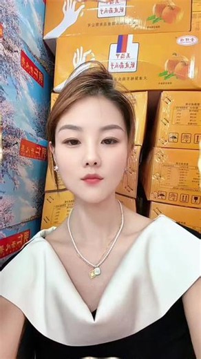 言姐说瓜子： 成年人的世界没有不容易，只有自我反省，要古风找我，另外臭盐豆子管饱🤣新瓜子到货，一件都是pi，Fa，价，#大开口，小开口#中南瓜子，#大南瓜子