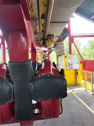 Flash Vertical Velocity at Six Flags: POV Roller Coaster Ride