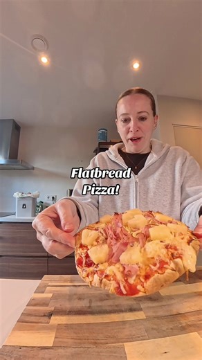 Flatbread Pizza Hack: Quick and Easy Homemade Recipe