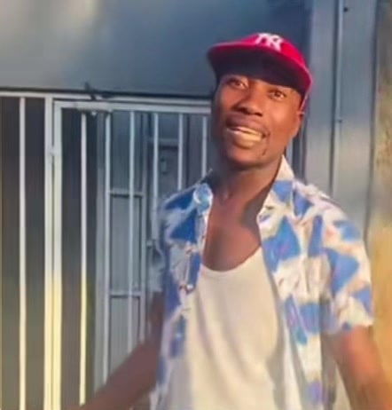 Vananda.omkhulu (@vananda.omkhulu)’s video of rush hour bloopers