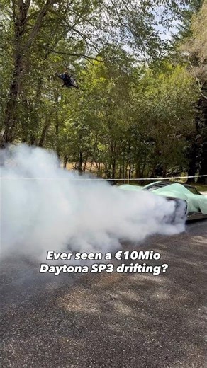 Ever seen a €10Mio Ferrari Daytona SP3 drifting? 🤯 #ferrari #daytonasp3 #supercars #shorts