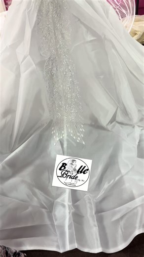 Robes de mariée et maquillage Bamako