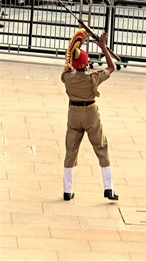 🇮🇳 BSF Soldier 👮‍♂️ की Power-Packed🔥 Entry #bsf #soilders #shorts #shortvideo #ncc