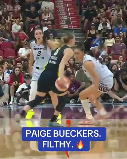 Paige Bueckers was going OFF 💪 She dropped 34 points in the dub over the Tempo 😮‍💨
