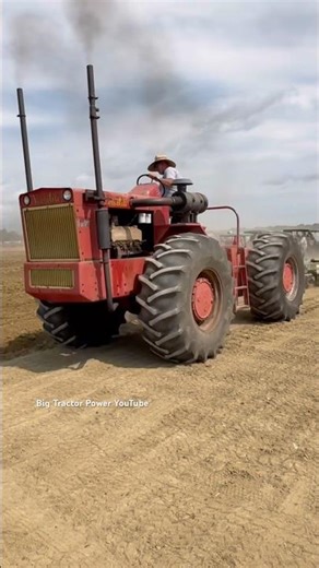 VERSATILE 145 Tractor #bigtractorpower