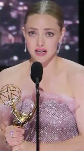 Amanda Seyfried Reacts to Elizabeth Holmes