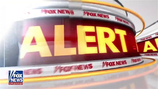 🚨 NEW EVIDENCE FROM THE WHCD ASSASSINATION ATTEMPT— QUANTICO IS INVESTIGATING 🚨DOJ just RELEASED SELFIES of the GUNMAN with his WEAPONS… FROM HIS HOTEL ROOM!Meanwhile, Ex-FBI Director James Comey just SURRENDERED for his “86 47” SEA SHELL CHARGE 🔥“86 means KILL him” — even Trump spells it out 💣