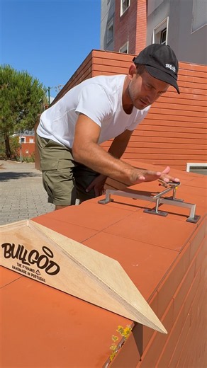 Fingerboard tricks outside with the new decks 🔥🛹
