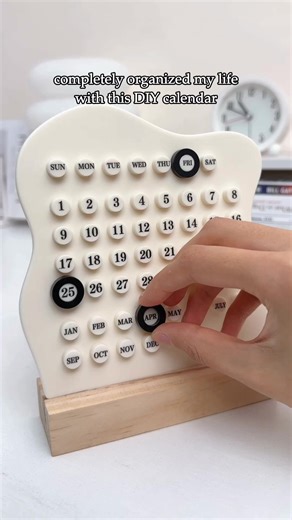 A reusable tabletop calendar with a clean modern look for everyday planning. 🔍 Find it at https://temu.to/m/gtrcbq2yz7q or with this code fgl6956. #temu #deskdecor | Temu