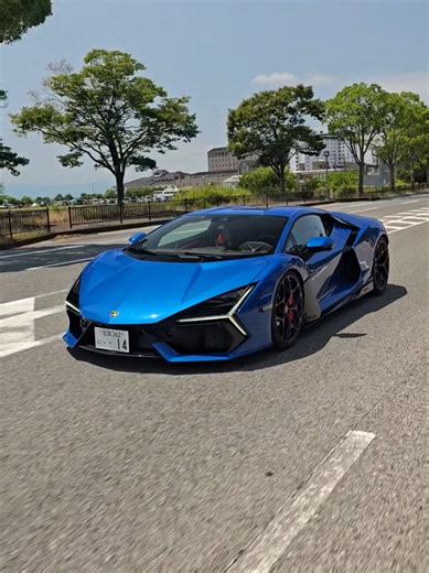 Lamborghini Revuelto: The New V12 Hybrid Supercar