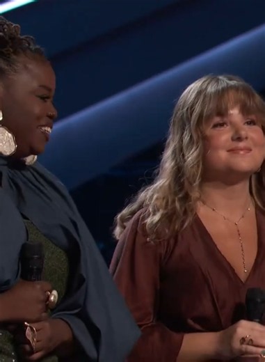 The Voice: Adam Levine's Decision in the Julia vs. Amanda Battle