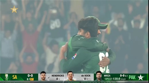 Happy birthday to left-arm pacer Salman Mirza! 🎂 He has grabbed 16 wickets in 11 T20Is so far. | Pakistan Cricket Team