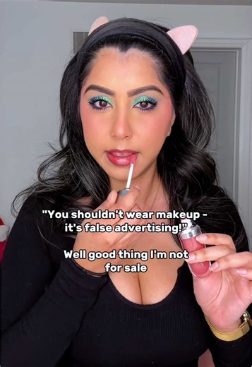 How can it be false advertising when I’m not an object for sale? 🤨 Lip combo: Lip stain: @Huda Beauty Lip liner: @Smashbox Cosmetics Lip gloss: @KIKO Milano #makeup #womenempowerment #womenempoweringwomen #forthegirls #lipcombo