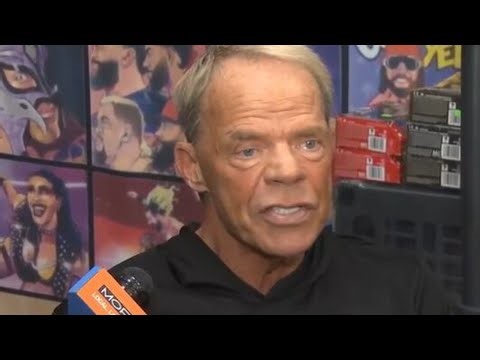 WWE Hall Of Famer Lex Luger hits up Wrestlecon in time for Wrestlemania 42