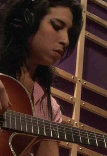Back To Black 20th Anniversary — Amy Winehouse ‘Love Is A Losing Game’ Live (2006)