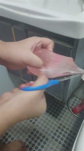 cutting a needoh