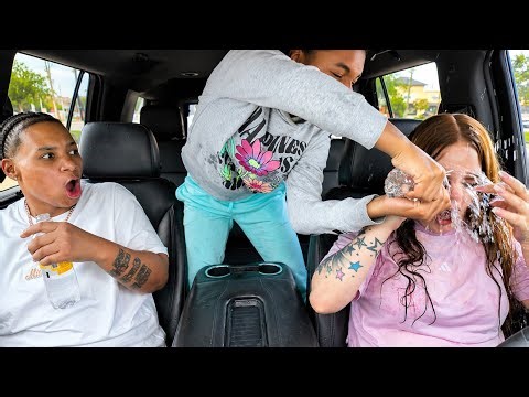 EXPLODING WATER BOTTLE PRANK ON MY MAMA! *MUST WATCH*