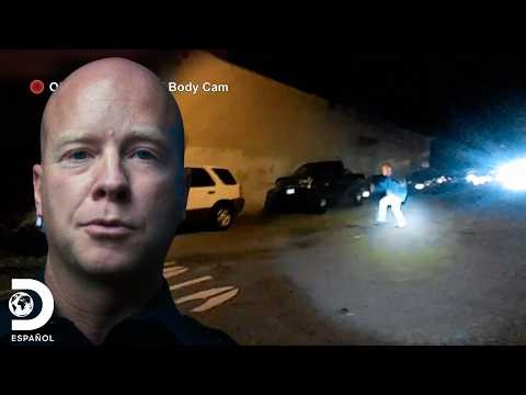 Policía enfrenta a hombre armado en la calle | Mirada Policial | Discovery Latinoamérica