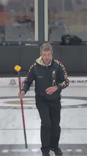Gery Hermans shoots the gap!🥌🇧🇪 #curling #sports #highlightreel