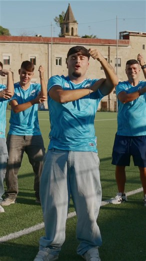È UFFICIALE! Francesco Sarnataro è del Napoli Creators💙 La canzone ufficiale “O’ NAPOLI CREATORS” è fuori ora ovunque!💙🌋⚽️ #WeAreNapoliCreators #NapoliCreators