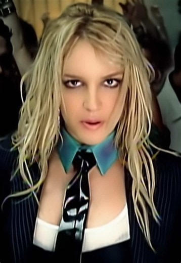 Forever trying to learn this choreo. #BritneySpears #MeAgainstTheMusic #Madonna #MusicVideo #Britney