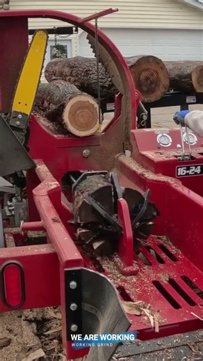 🔩 Cut, Feed & Split Firewood in One Cycle