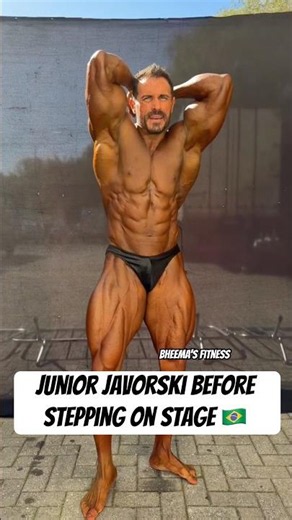 Junior Javorski Posing Routine Before Stepping On Stage | Musclecontest Brazil #bodybuilding