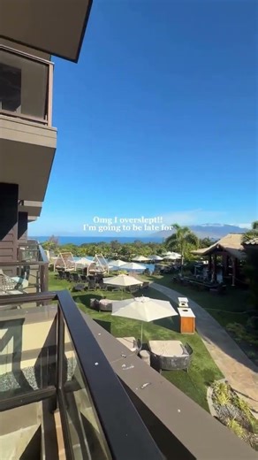 On island time 😎💙 #hawaii #travel #maui #islandtime #travelreels