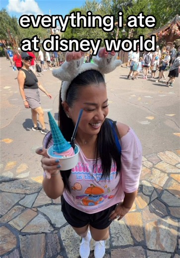 everything i ate at disney world ! what’s your favorite food from the park?! 😋 — #disneyworld #disneyparks #disneyfood #foodie #whatieatinaday