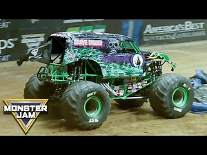 Grave Digger winning Freestyle run | Nashville | Monster Jam 2019 | Monster Jam