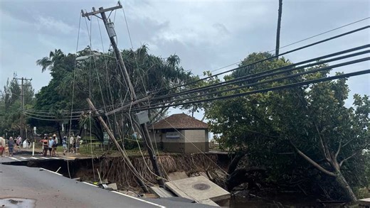 Hawaii storm dumps up to 46 inches of rain, breaks decades-old record