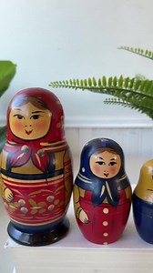Vintage 1970s Russian Matryoshka Nesting Dolls, Set of 5, MCM Hand Painted Folk Art, Midcentury Wooden Stacking Dolls, USSR Soviet - Etsy