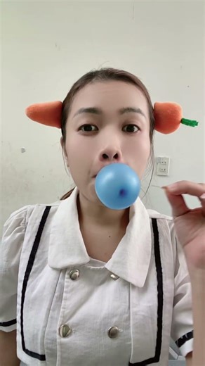 Blue Bubble Gum Challenge: So Much Fun! 🎈 🍬 ✨