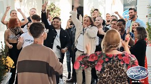 Die Kandidaten feiern sich und da haben sie auch allen Grund zu! 🕺🏼💙 #dsds2021 #dieterbohlen #maitekelly #mikesinger #dsds | DSDS - Deutschland sucht den Superstar