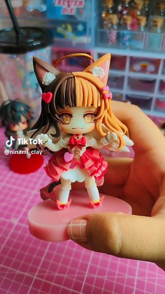 👀 . . #commission #sculpture #chibi #ceramica #airdryclay #anime #vtuber #oc #handmade #artistsoftiktok #crafts